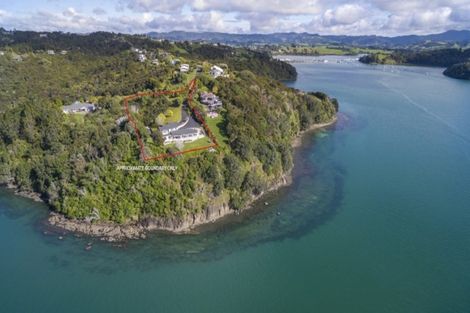 Photo of property in 30 Puriri Place, Sandspit, Warkworth, 0982