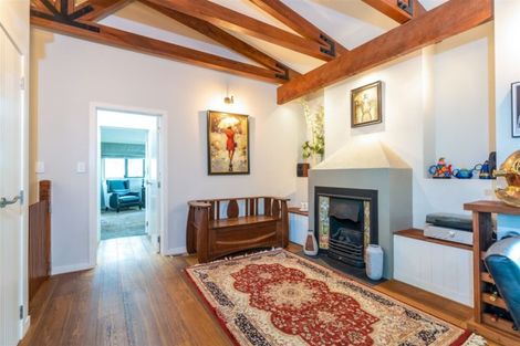 Photo of property in 32 Hanham Road, Kumeu, 0891