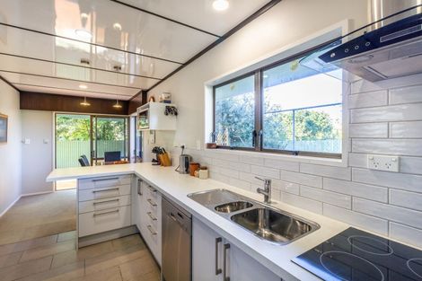 Photo of property in 22 Anzac Avenue, Onekawa, Napier, 4110