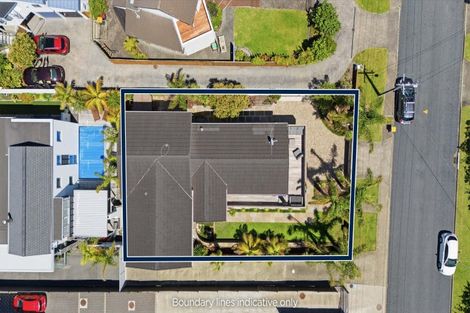 Photo of property in 31 Beechwood Road, Rothesay Bay, Auckland, 0630