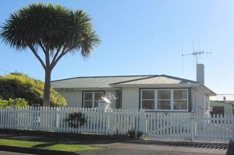 Photo of property in 14 Rata Street, Levin, 5510