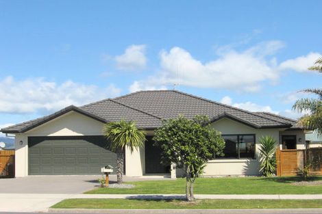 Photo of property in 636 Grenada Street, Papamoa Beach, Papamoa, 3118