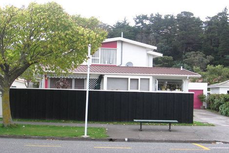 Photo of property in 48 Naenae Road, Naenae, Lower Hutt, 5011