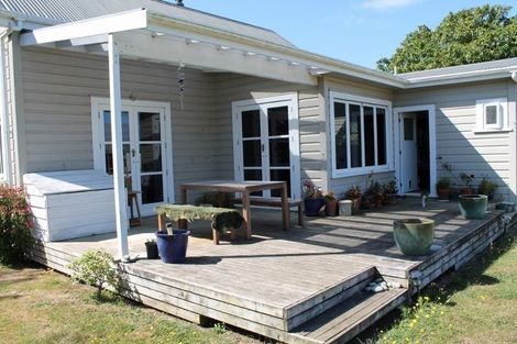 Photo of property in 23 Pinfold Road, Woodville, 4920