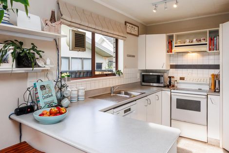 Photo of property in 3 Geraldine Crescent, Cloverlea, Palmerston North, 4412