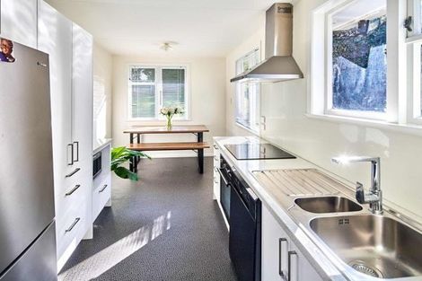 Photo of property in 52 Owhiti Street, Titahi Bay, Porirua, 5022