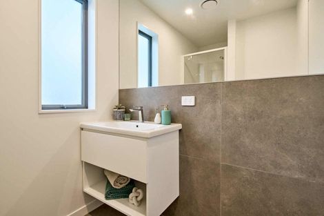 Photo of property in 9 Ara Paiwhenua, Tawa, Wellington, 5028