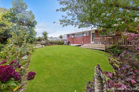 Photo of property in 7 Bromley Place, Westown, New Plymouth, 4310