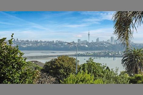 Photo of property in 1 Awarua Crescent, Orakei, Auckland, 1071