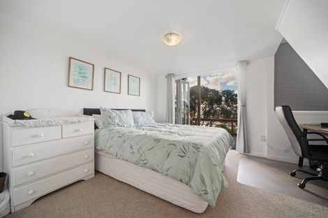 Photo of property in 15 Torkar Road, Clarks Beach, 2122