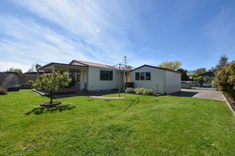 Photo of property in 6 Kupe Drive, Carterton, 5713