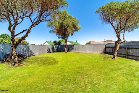 Photo of property in 12 Constable Crescent, Onekawa, Napier, 4110