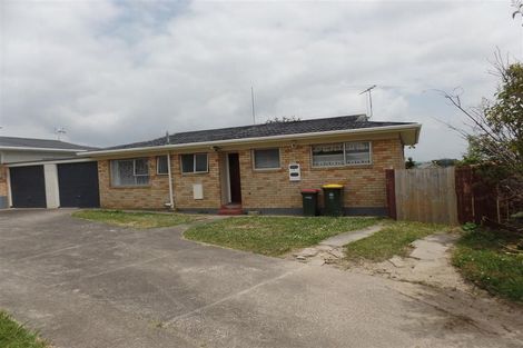 Photo of property in 2/15 Ballater Place, Highland Park, Auckland, 2010