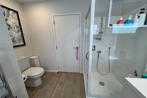 Photo of property in 8 Ruhanui Lane, Pakuranga Heights, Auckland, 2010