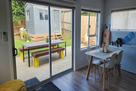 Photo of property in 1/59 Eskdale Road, Birkdale, Auckland, 0626