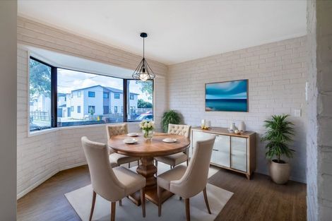 Photo of property in 1/10 Bolton Street, Blockhouse Bay, Auckland, 0600