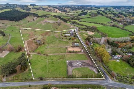 Photo of property in 25 Hull Road, Waitoki, Kaukapakapa, 0871