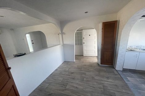 Photo of property in 132 Cascades Road, Pakuranga Heights, Auckland, 2010