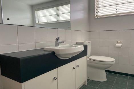 Photo of property in 1/17 Hart Road, Hauraki, Auckland, 0622