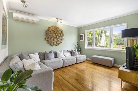 Photo of property in 1/46 Eversleigh Road, Belmont, Auckland, 0622