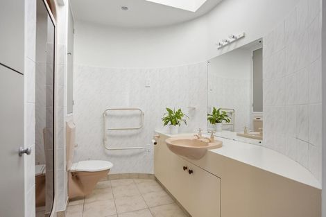 Photo of property in 19 Pine Grove, Tairua, 3508