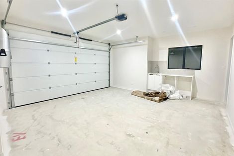 Photo of property in 18 Frazen Avenue, Papakura, 2110