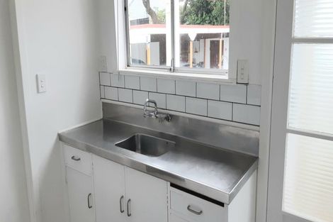 Photo of property in 105 Derwent Street, Island Bay, Wellington, 6023