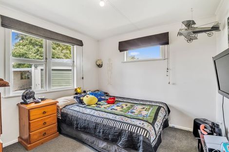 Photo of property in 61 Apollo Parade, Milson, Palmerston North, 4414