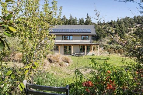 Photo of property in 10 Pisa Road, Luggate, Cromwell, 9383