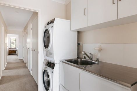 Photo of property in 44 Hiria Crescent, Papamoa Beach, Papamoa, 3118