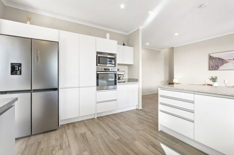 Photo of property in 2 Makaka Lane, Silverdale, 0932