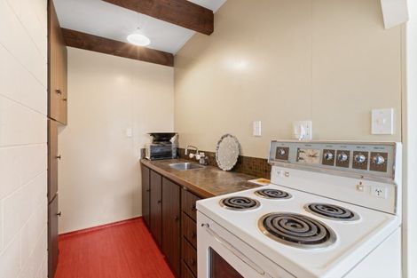 Photo of property in 83 Kent Street, Picton, 7220