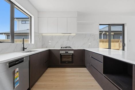 Photo of property in 8 Kakano Street, Clevedon, 2582