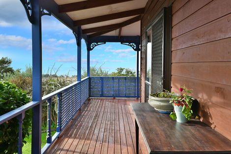 Photo of property in 462a Whangaparaoa Road, Stanmore Bay, Whangaparaoa, 0932