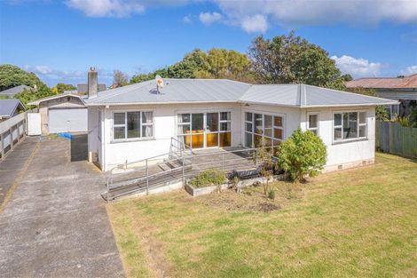 Photo of property in 205 Puriri Street, Castlecliff, Whanganui, 4501