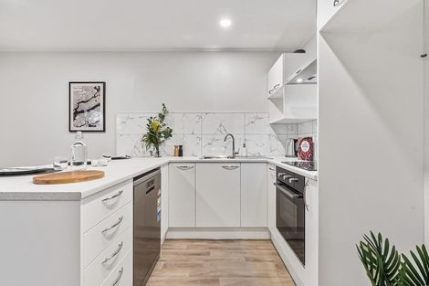 Photo of property in 2/31 Bowater Place, Manurewa, Auckland, 2102