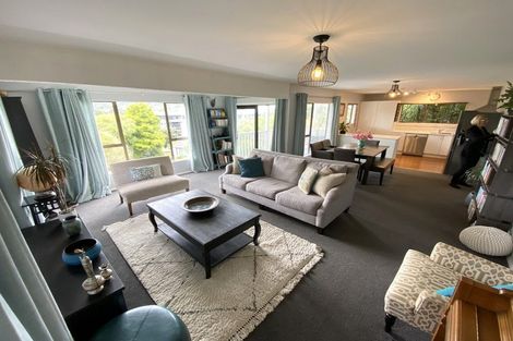 Photo of property in 3 Cassis Place, Crofton Downs, Wellington, 6035