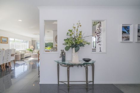 Photo of property in 10 Waitotara Way, Whitianga, 3510