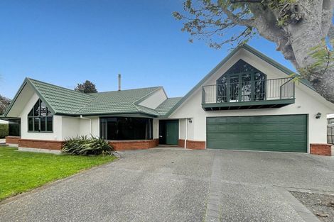 Photo of property in 86 Pahiatua Street, Hokowhitu, Palmerston North, 4410