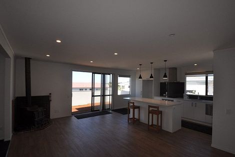 Photo of property in 8 Awatere Place, Snells Beach, 0920