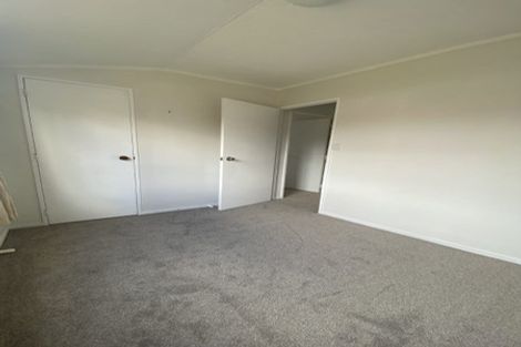 Photo of property in 37 Seaward Place, Wattle Downs, Auckland, 2103