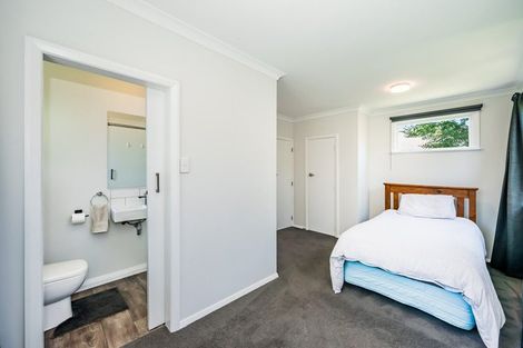 Photo of property in 3 Moa Road, Raumati Beach, Paraparaumu, 5032