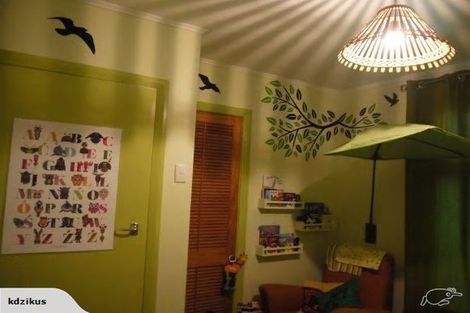 Photo of property in 28 Porterfield Street, Macandrew Bay, Dunedin, 9014