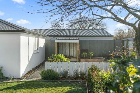 Photo of property in 126 Kendal Avenue, Burnside, Christchurch, 8053