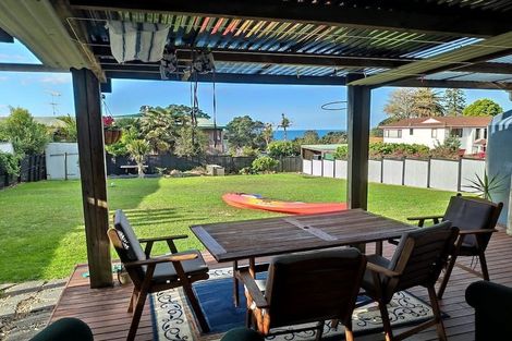 Photo of property in 114 Pacific Parade, Army Bay, Whangaparaoa, 0930