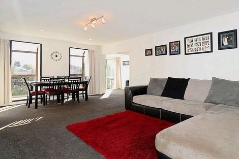 Photo of property in 11 Beeston Place, Redwood, Christchurch, 8051