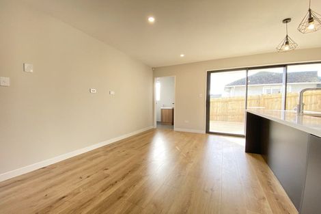 Photo of property in 16d Elliott Avenue, Bayview, Auckland, 0629