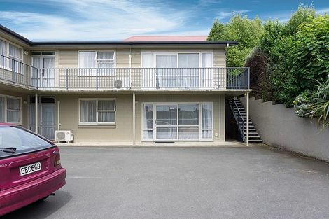 Photo of property in 77 Manor Place, Dunedin Central, Dunedin, 9016