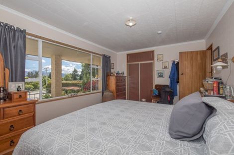 Photo of property in 41 Kennedy Crescent, Wanaka, 9305