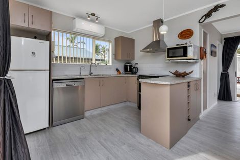 Photo of property in 11a Ata-mahina Way, Ruakaka, 0116